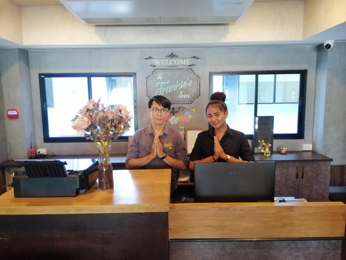 Frankie'S Inn Jomtien Beach Exterior photo