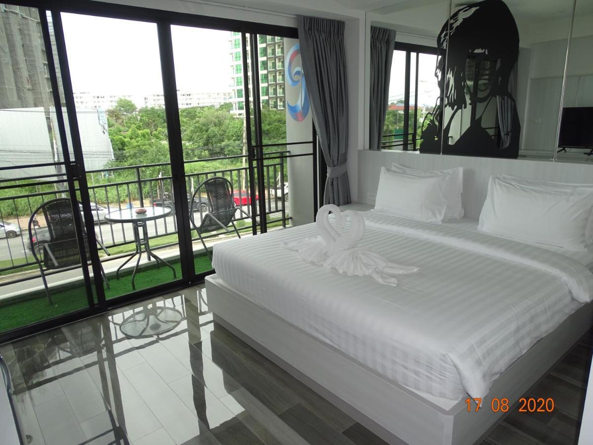 Frankie'S Inn Jomtien Beach Exterior photo